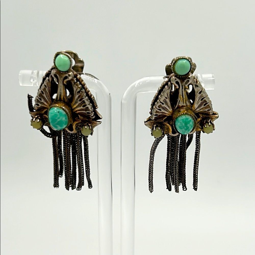 Vintage Art Deco Green and Silver Clip-on Earrings